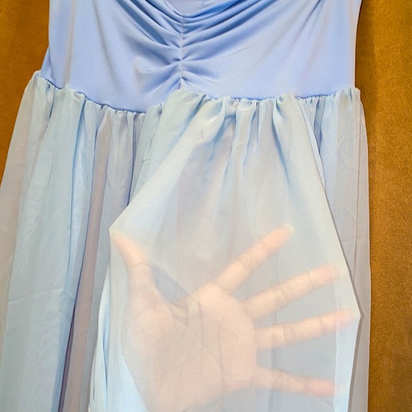 Sheer maternity gown - Picture 6 of 7